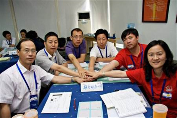 红黑商战 红黑商战