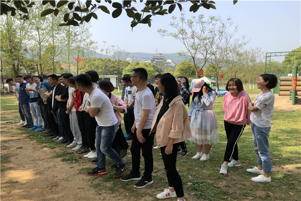 武汉荣威/名爵销售精英九真山团建
