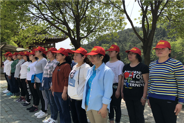 武汉恒贝尔春季户外拓展活动 武汉恒贝尔春季户外拓展活动