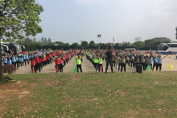 古龙山庄拓展 武汉拓展 武汉户外拓展 武汉拓展公司