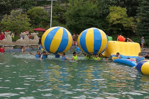 嘉贝乐建材黄石小雷山夏季拓展之旅