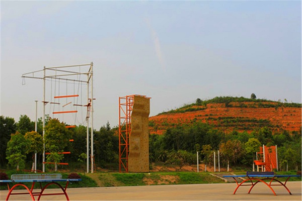 古龙山庄拓展基地 古龙山庄拓展基地