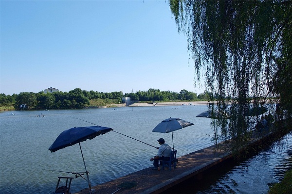 红安帝王湖景区 红安帝王湖景区